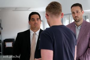 https://admissions.medschool.pte.hu/static-files/54542/DSCF2802._w_300_h_300.jpg